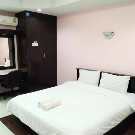 Oyo 75399 Choktipparat Place Udon Thani Exterior photo